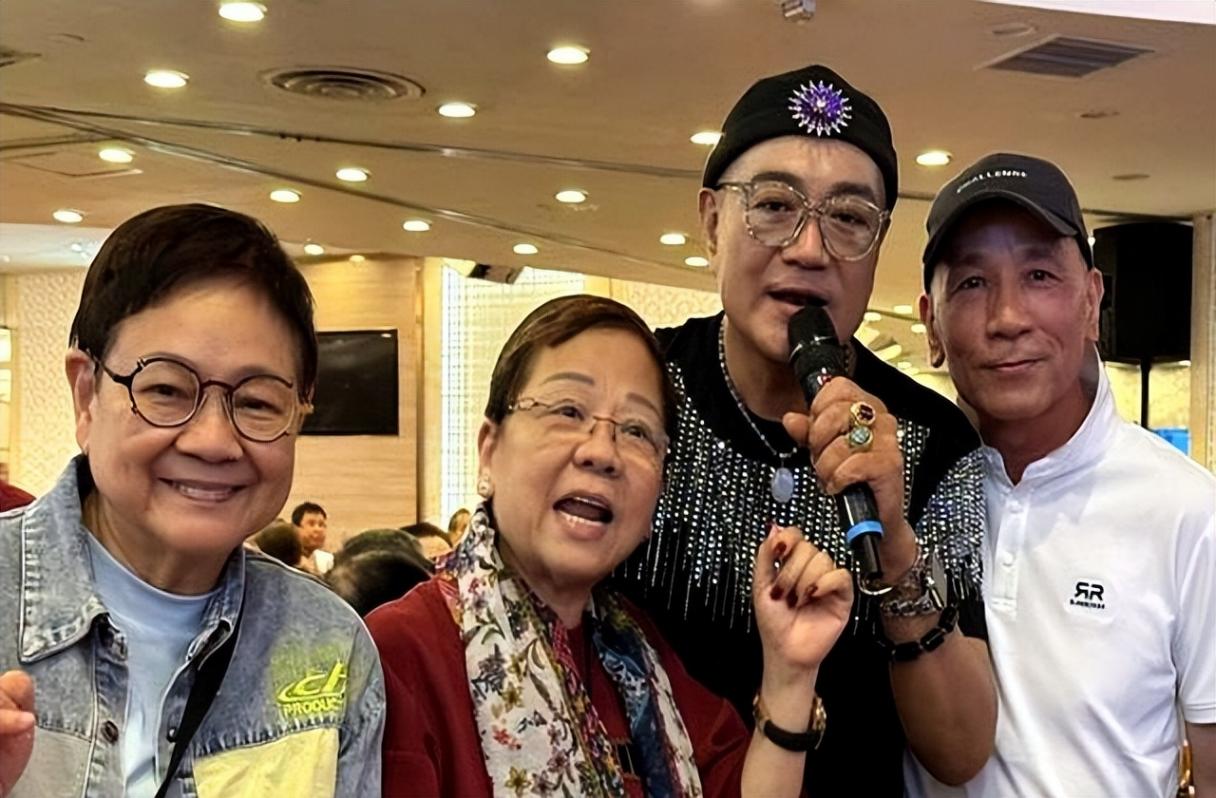 67岁前TVB男星餐厅唱歌谋生